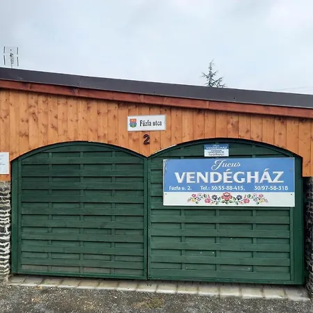 Jucus Vendégház Vendégház *