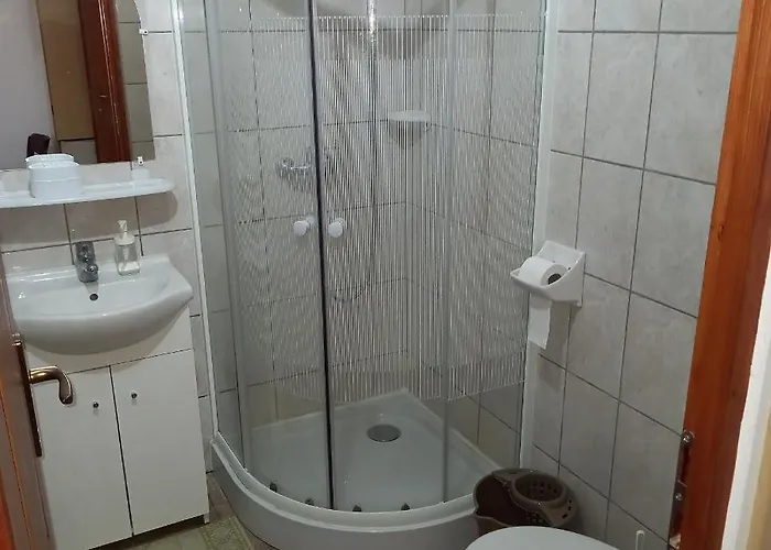 Jucus Vendeghaz Zalahaláp